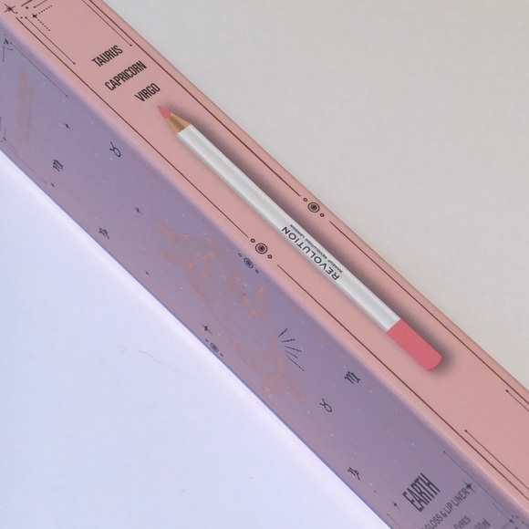 Makeup Revolution London Earth Taurus Capricorn Virgo Lip Gloss Lip Liner Kit - Picture 4 of 12